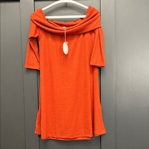 Hayden LA Burnt Orange Off-Shoulder Tunic